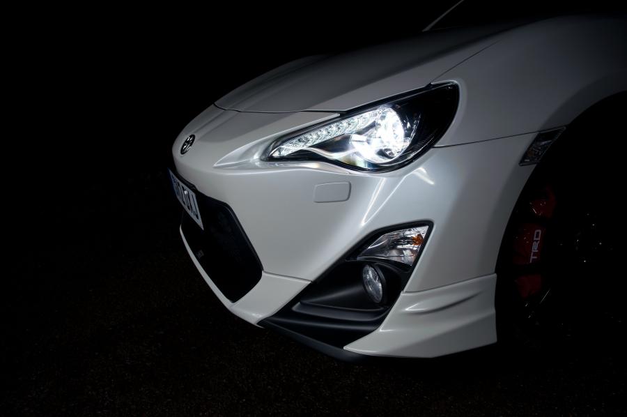  Toyota GT 86 by TRD 2012 года  (UK) (фото 9 из 21)